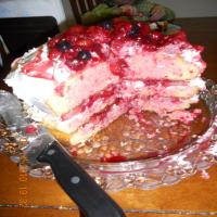 Triple Berry Cake W/Yellow & Strawberry Cake_image