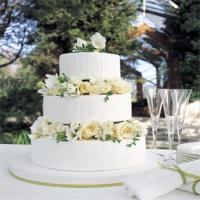 White Chocolate and Lemon Wedding Cake_image