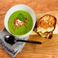 Split Pea Soup with Bacon and Crispy White Cheddar Grilled Cheese_image