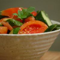 Tomato Cucumber Salad with Mint_image