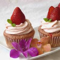Real Strawberry Cupcakes image