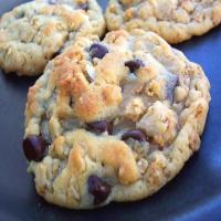 Granola Chocolate Chip Cookies_image
