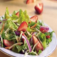 Romaine-Broccoli Salad with Strawberries_image