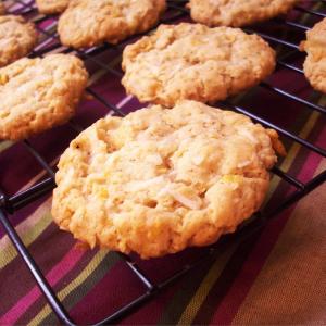 Chewy Crispy Coconut Cookies_image