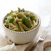 Penne with Spinach Sauce image