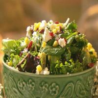 George's of Tybee Mixed Greens Tossed in Honey Vinaigrette_image