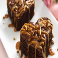 Caramel-Drizzled Brownie Hearts image