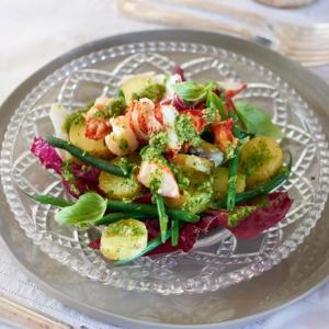 Lobster, green bean & radicchio salad image