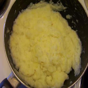 Garlic Butter for Steaks and Mash Potatoes_image