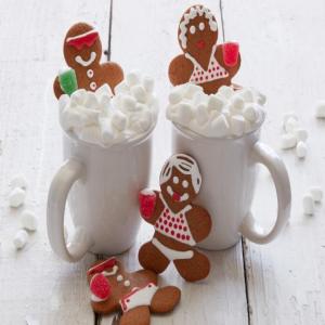 Gingerbread People in Gingerbread Hot Chocolate Tubs_image