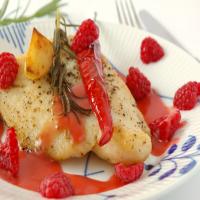 Pan Seared Fish With Raspberry Vinaigrette_image