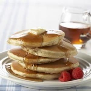Pecan Pancakes with Spiced Syrup_image