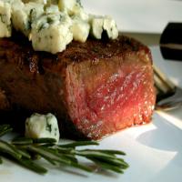 Filet Mignon With Blue Cheese_image