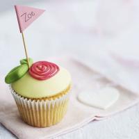 Little rose & almond cupcakes_image