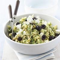 Spinach pesto pasta with olives_image