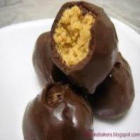 Buckeyes (Chocolate and Peanut Butter Balls)_image