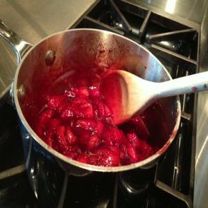 Fresh Strawberry Sauce Recipe - (4.4/5)_image