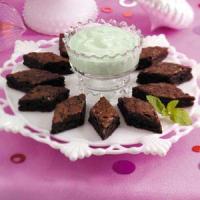 Mint Dip with Brownies_image