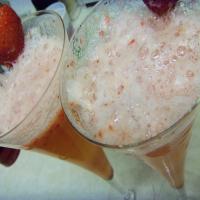 Strawberry Blonde Martini (The Melting Pot)_image