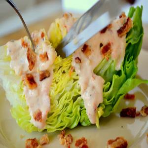 Hearts of Lettuce with Thousand Island Dressing_image