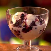 Frozen Yogurt with Cinnamon-Spiked Blueberry Sauce image