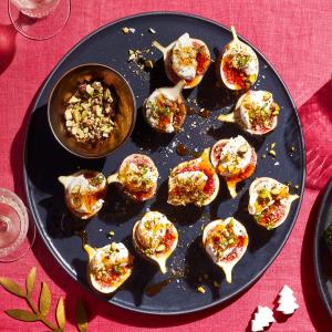 Figs with goat's cheese, pistachios & honey image