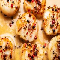 Sautéed Scallops With Crushed Peppercorns image