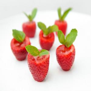 Champagne and Strawberry Shots_image