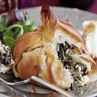 Spinach, walnut and feta parcels_image