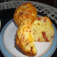 Cheese and Salami Muffins_image