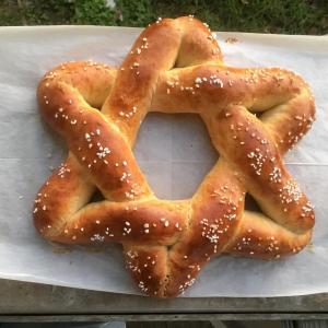 Hanukkah Star Challah_image