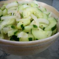 Quickie Marinated Cucumbers_image