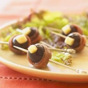 Prosciutto Wrapped Olives_image