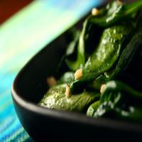 Spinach Sautéed With Garlic and Pepper image