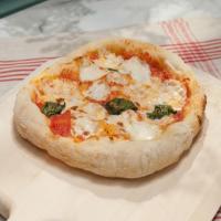 Neapolitan Margherita Pizza_image