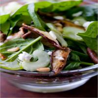 Spinach Salad with Seared Shiitake Mushrooms_image