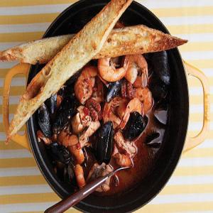 Cacciucco (Tuscan Seafood Stew)_image