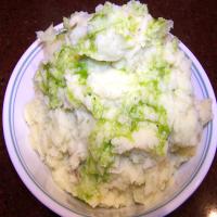 Chive and Parsley Mashed Potatoes image