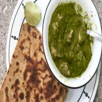 Spinach Chicken Curry Recipe by Tasty_image