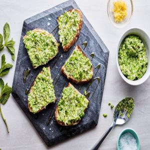 Spring Pea Butter with Shallot and Lemon_image