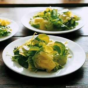 Green Salad with Mustard Dressing_image