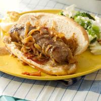 Grilled Beer Brats with Kraut_image