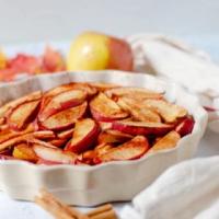 Healthy Baked Apple Slices With Cinnamon_image