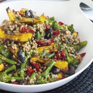 Squash & barley salad with balsamic vinaigrette_image
