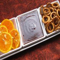 Easy Chocolate Dipping Sauce_image