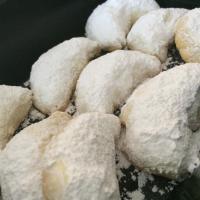 Kourambiathes (Greek Cookies)_image