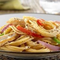 Spaghetti with Chicken Breast, Bell Peppers and Romano Cheese_image