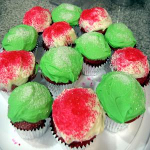 Festive Deep Red Velvet Christmas Cupcakes_image
