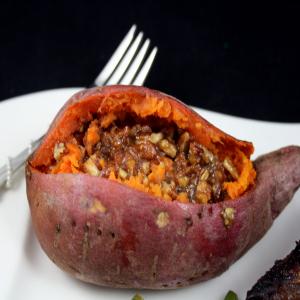 Baked Sweet Potatoes With Brown Sugar-Pecan Butter_image