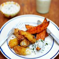 Fish fingers, chips & easy tartare sauce_image